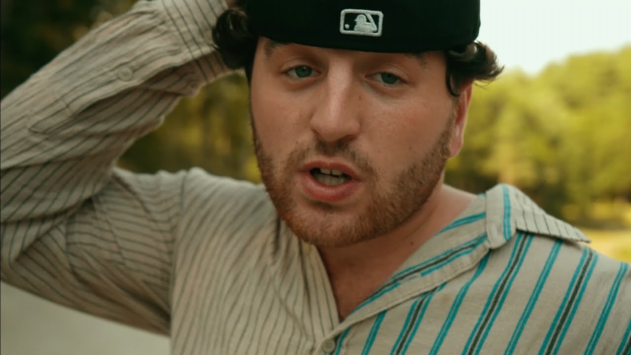 ROAKII - ABANDONED (Official Music Video) - YouTube