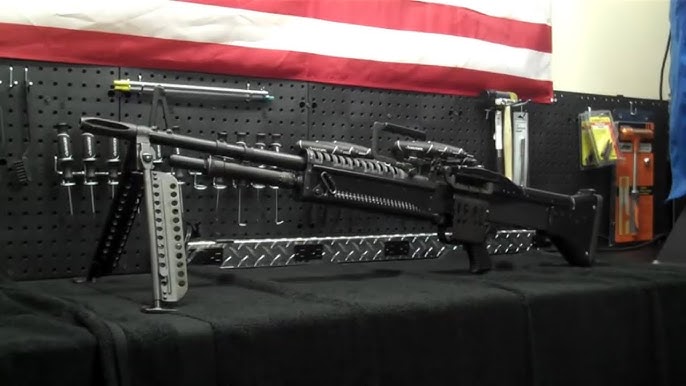 WALL DESTROYER Sniper Rifle !!! US 50 CAL Barrett M82