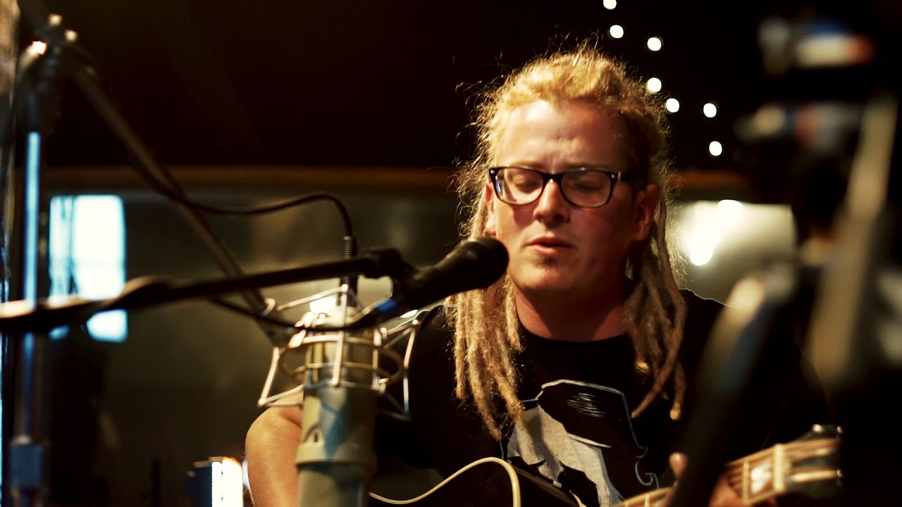 The Georgia Satellites - Keep Your Hands to Yourself (covered by The Boondock Boys)