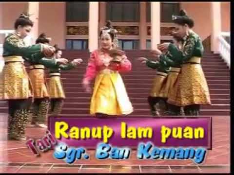 Tarian adat Aceh 