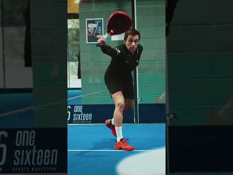WATCH YOUR BACK. PADEL BASICS #ALPINE #PADEL #GREENWEEZPARISMAJOR