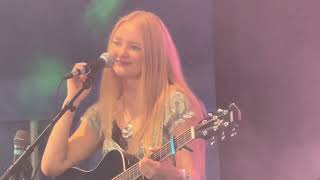 Pixie McCann - I Don’t Wanna Know (live) - Truck Festival 2926, 25 July 2026