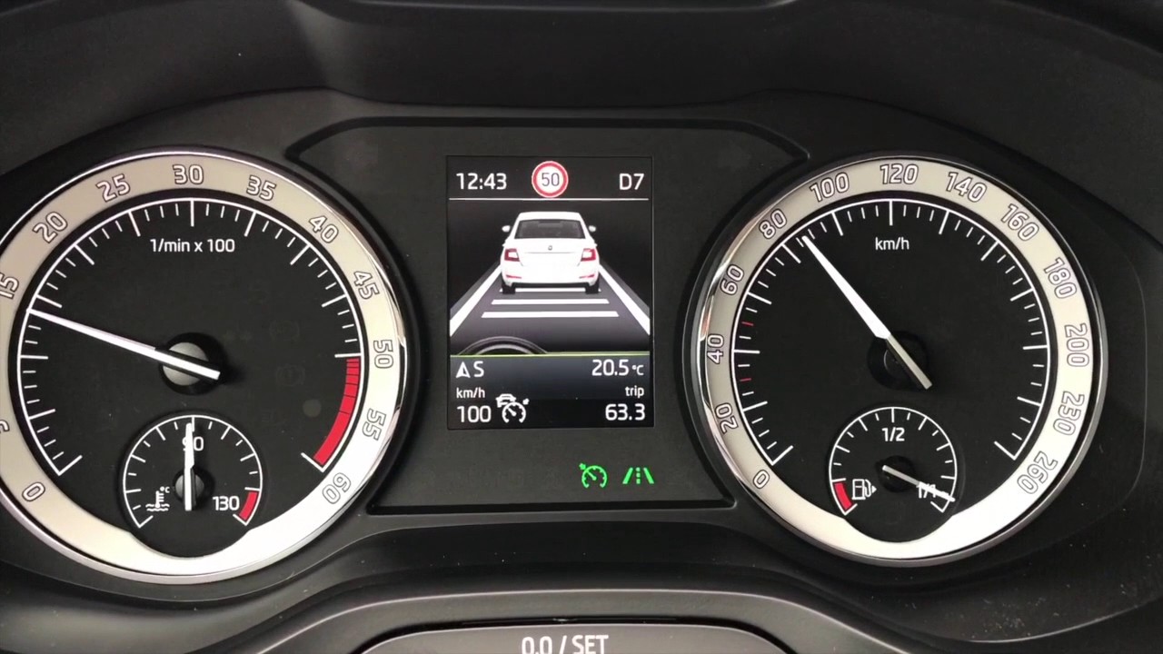 Skoda Kodiaq Stausassistent / Traffic Jam Assist - YouTube