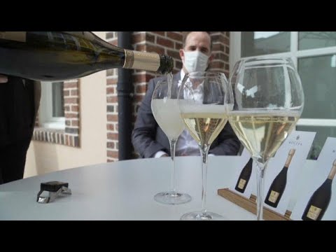 Vidéo: L'analyste A Expliqué La Baisse Des Ventes De Mandarines Et De Champagne Avant Le Nouvel An