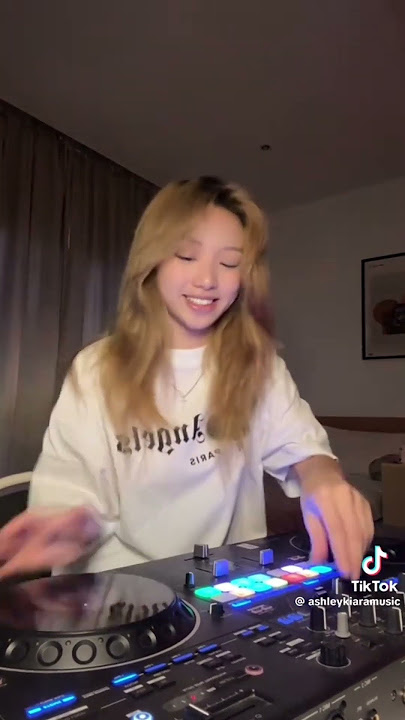 Dylan Rockz X Dj Kiara X Dj Belen Jurado - Up And Down X We Like To Party X Jump #blackpinkjump
