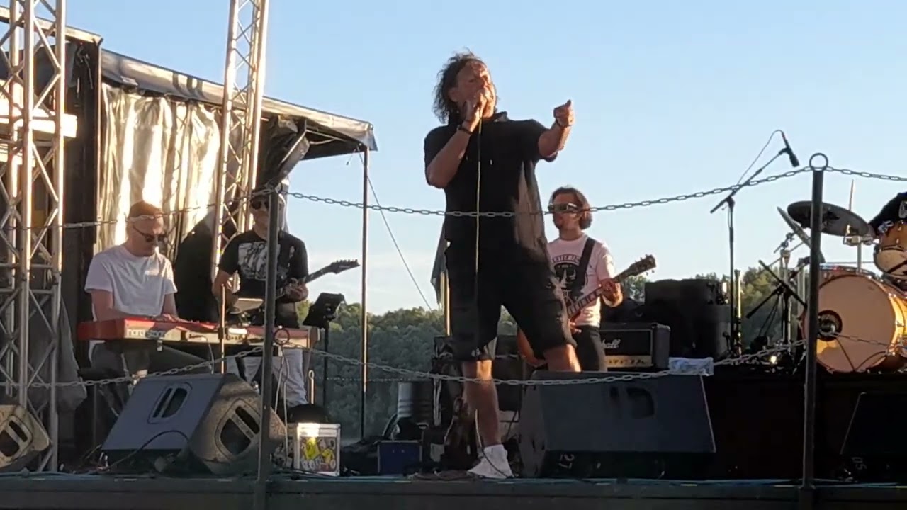 Hevesi Tamás koncert Meszesen 1