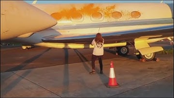 Climate Vandals Attempt to Spray Paint Taylor Swift