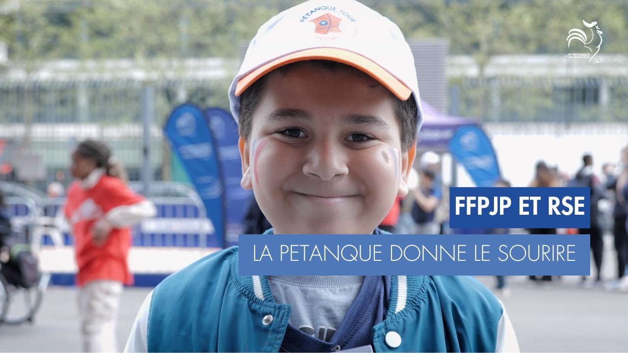 Miniature de la vidéo : LA PETANQUE DONNE LE SOURIRE