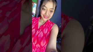 Very busty Indian girl 😻🙈