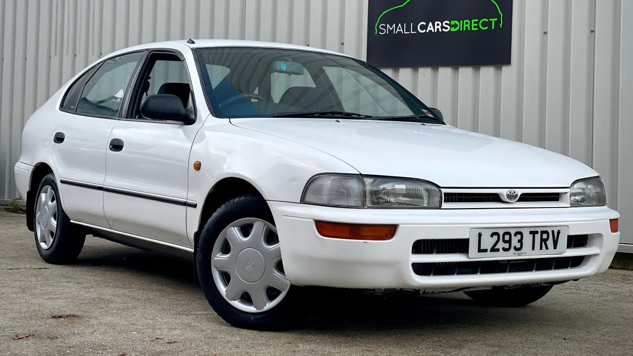 Подержанная Toyota Corolla 1.3i Automatic GLi продаётся в Small Cars Direct, Хэмпшир