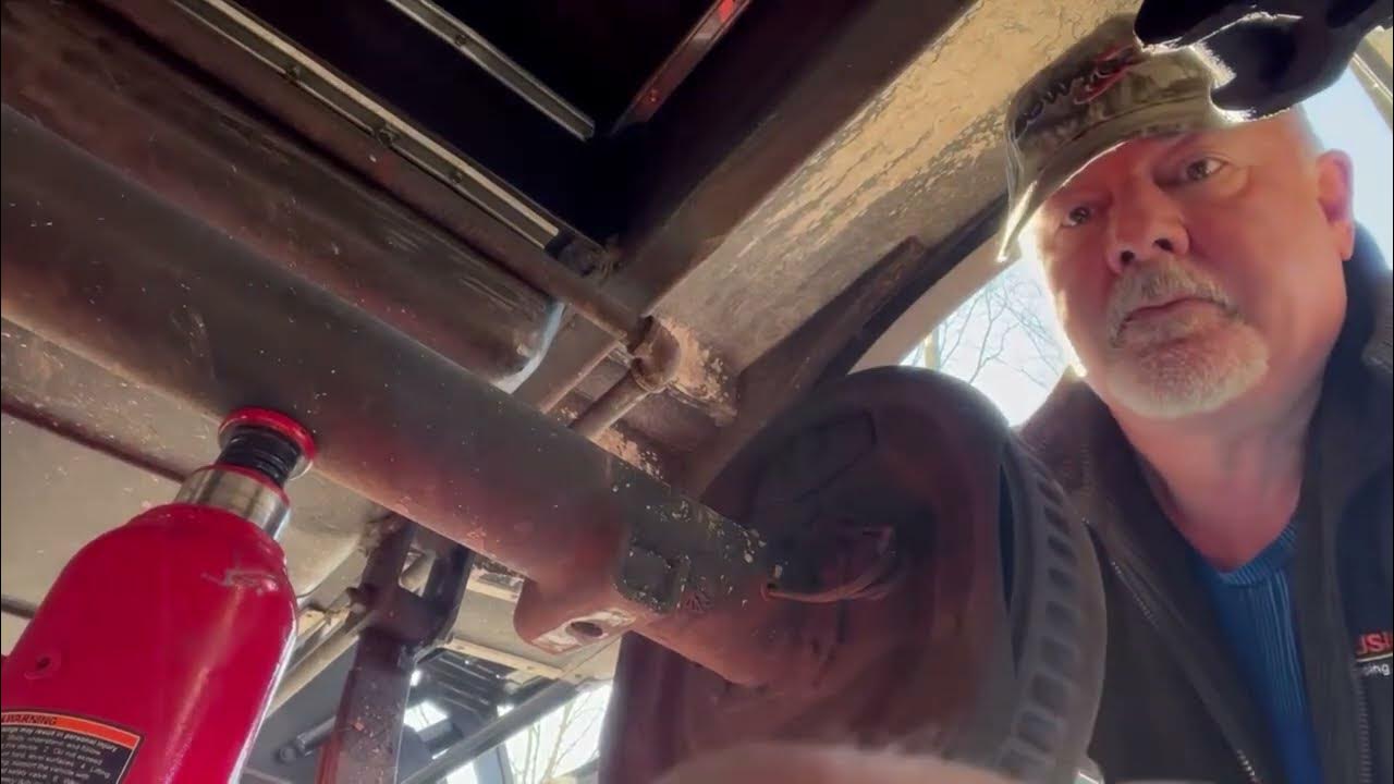 How to Replace Broken leaf spring on our RV Lifestyle 5th wheel with MORRYDE LRE YouTube