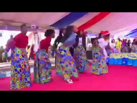 *YESU WANGU AMENIBEBA MGONGONI*