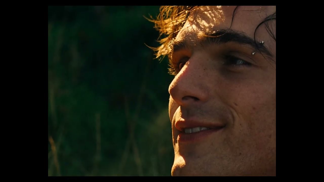 Felix Catton Scenes Saltburn logoless 1080p 4K hd 1