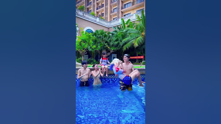 哈莉奎因被丢水池，哈哈哈#小丑 #shorts