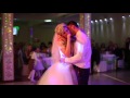 Невеста поет песню на свадьбе. Сделано ucanstudio.ru