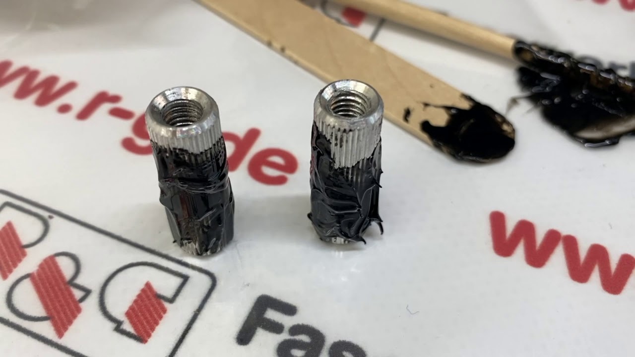 Verschraubung von CFK Profilen / Screw connection of CFRP profiles