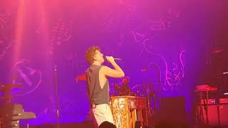 Charlie Puth - Smells like me - One night only tour Paris