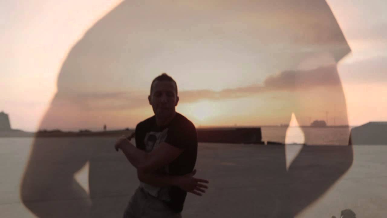 Watch B-boy Aiam - Oficial on YouTube Watch B-boy Aiam - Oficial on YouTube