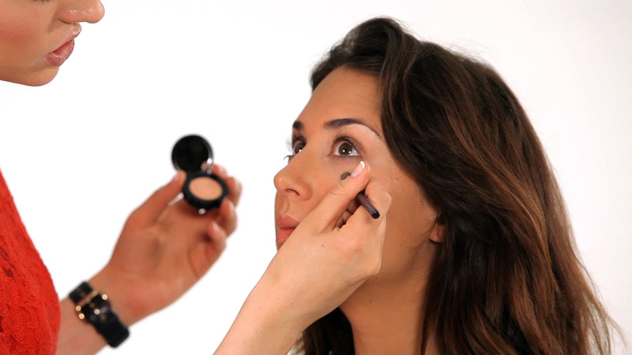 How To Cover Under Eye Circles Makeup Tricks YouTube