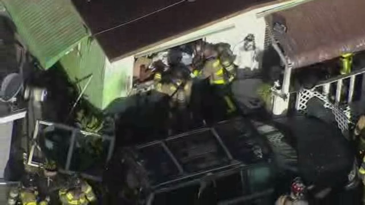 Woman rushed to the hospital after NW Miami-Dade mobile home fire ...