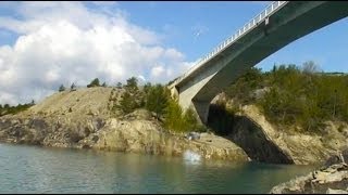 Friday Freakout: BASE Jumper Hits Water, Goes Boom!