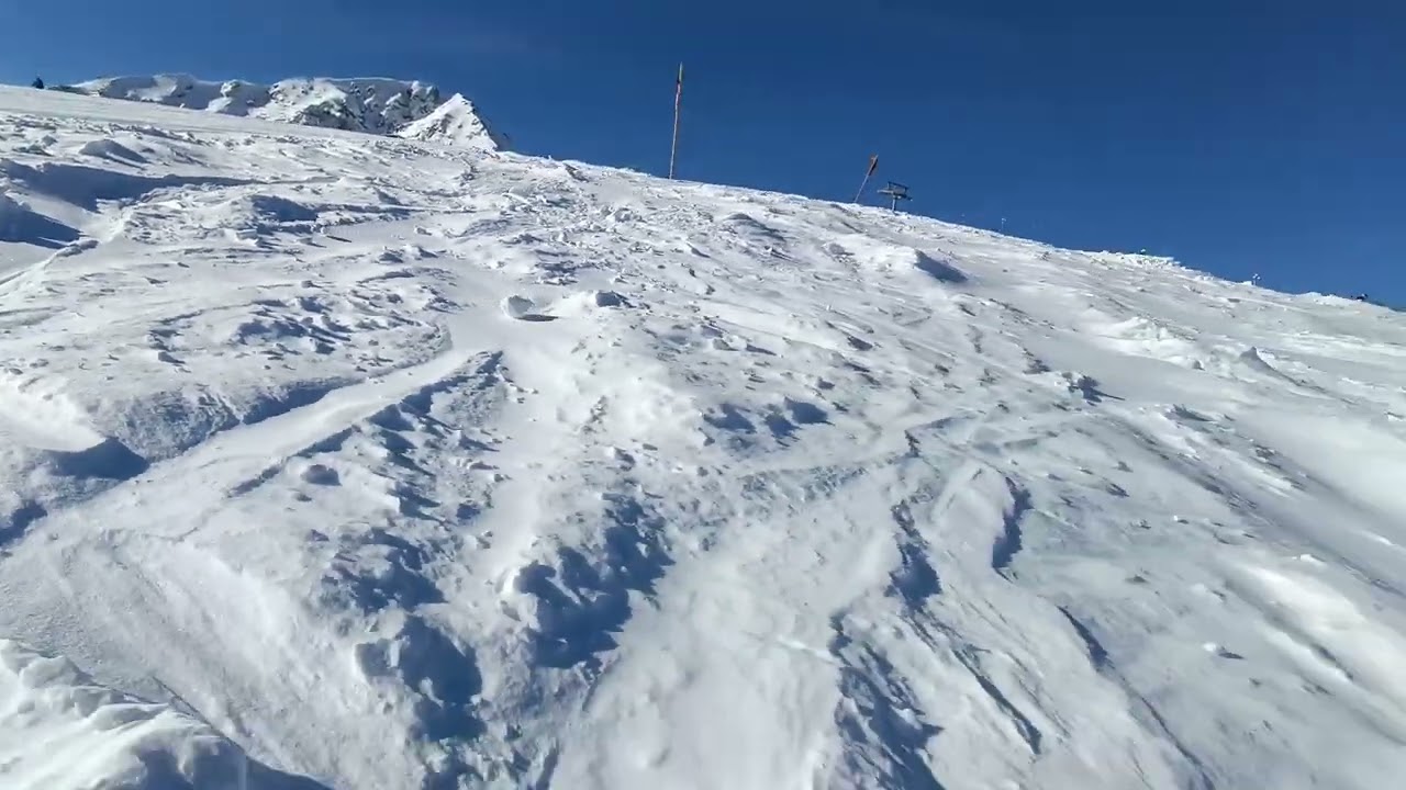 Snowboarding Bansko Bulgaria 2022, fresh powder and hard base. Банско Болгария, пушок, сноубординг