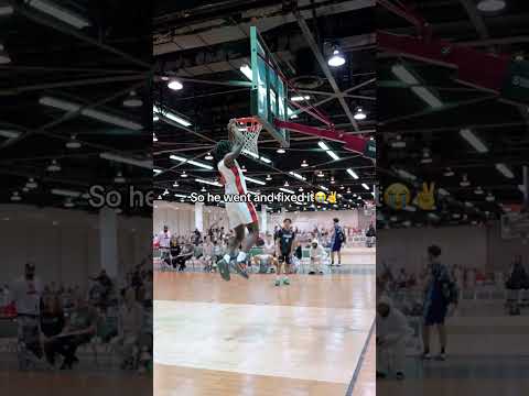 Bro actually swung it back into place😭 #fyp ##trending##basketball##viral##funny