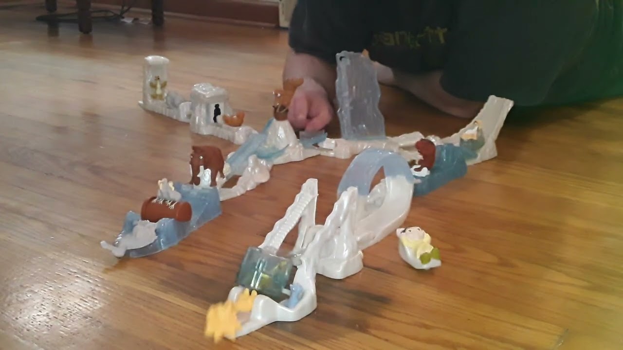 The Ice Age Ice Slide Avalanche Adventure Set From Burger King in 2002