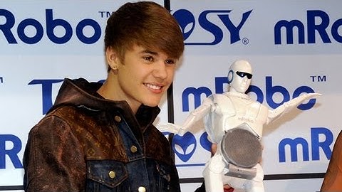 Justin Bieber At CES: Pop Star Introduces New Dancing Robot