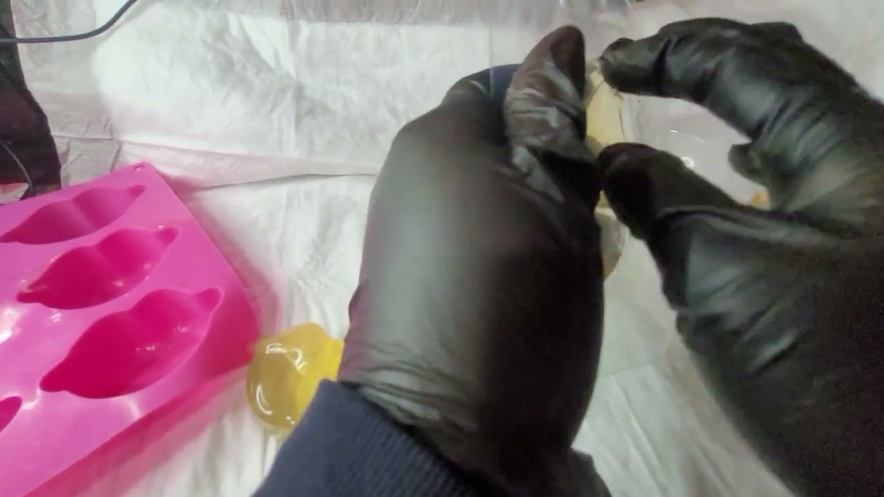 Hyaluron Pen practiced lip molds. Part 4