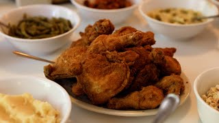 The Best Southern Food - Mrs. Wilkes Dining Room - Savannah, Georgia