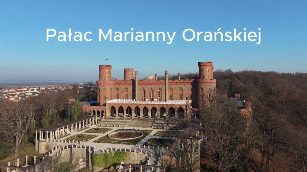 Kamieniec Ząbkowicki w jesiennej scenerii