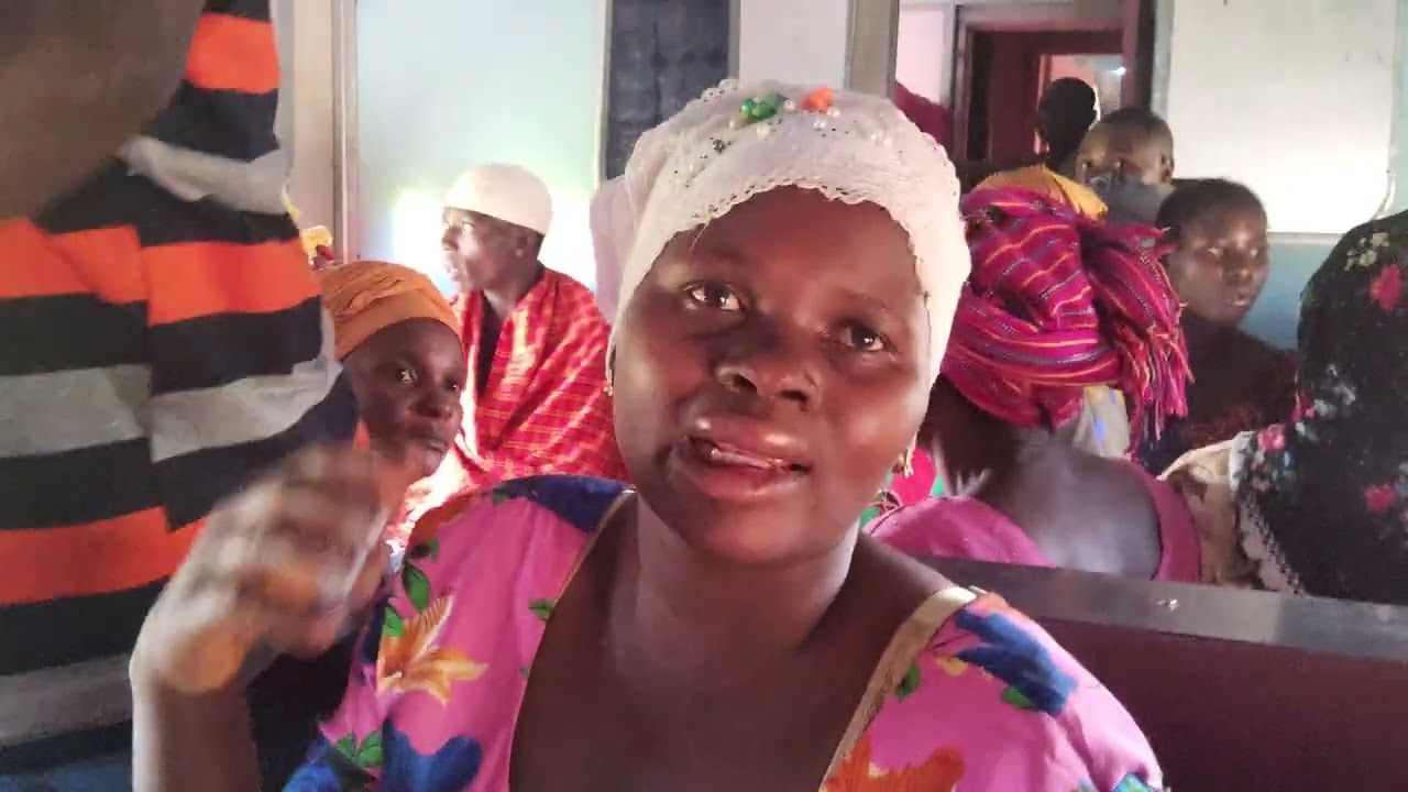 AJALI YA MABEHEWA MANNE YA TRENI YA ABIRIA KUTOKA KIGOMA KWENDA DAR ENEO LA KAZA ROHO UVINZA.