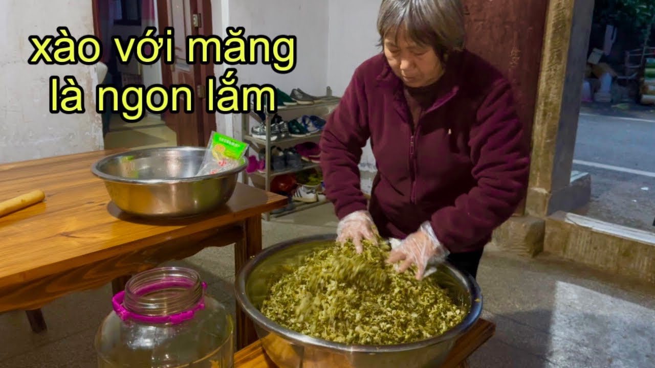 [1141]Thêm 2Hũ Dưa Cải Muối Để Ăn Với Cháo Trắng.