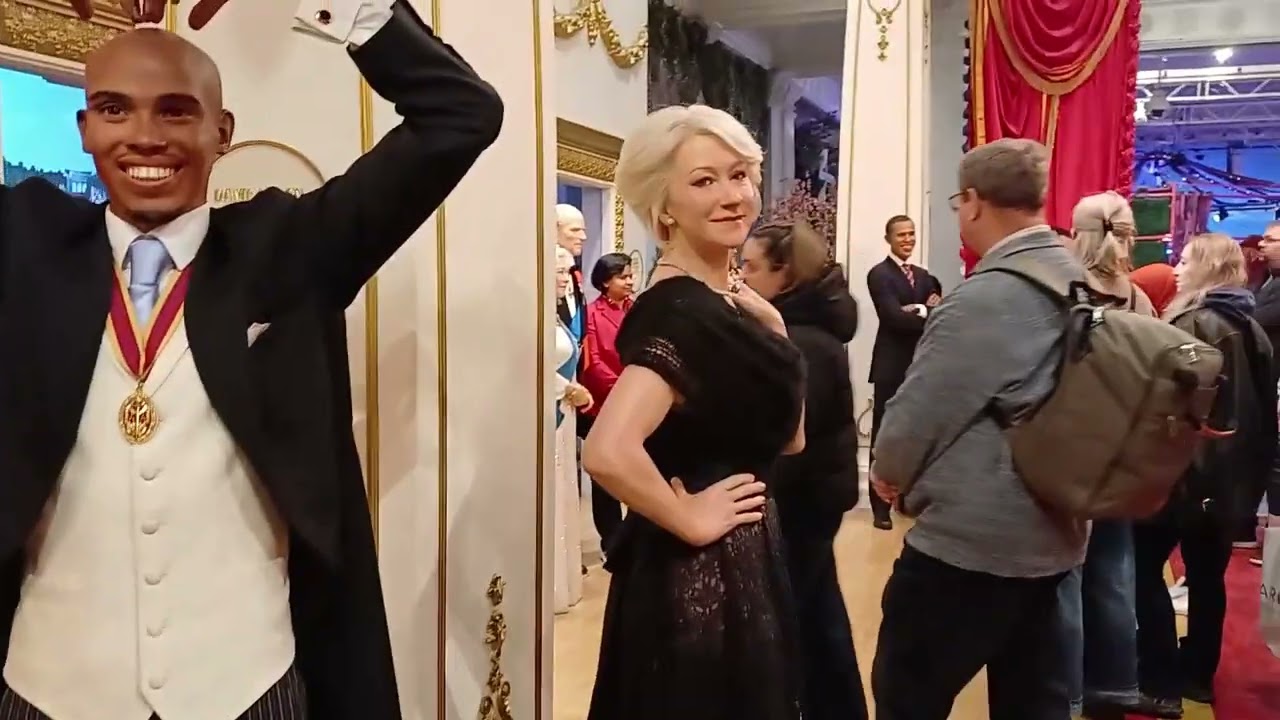 Полное видео пешеходной экскурсии по знаменитому английскому музею мадам Тюссо.