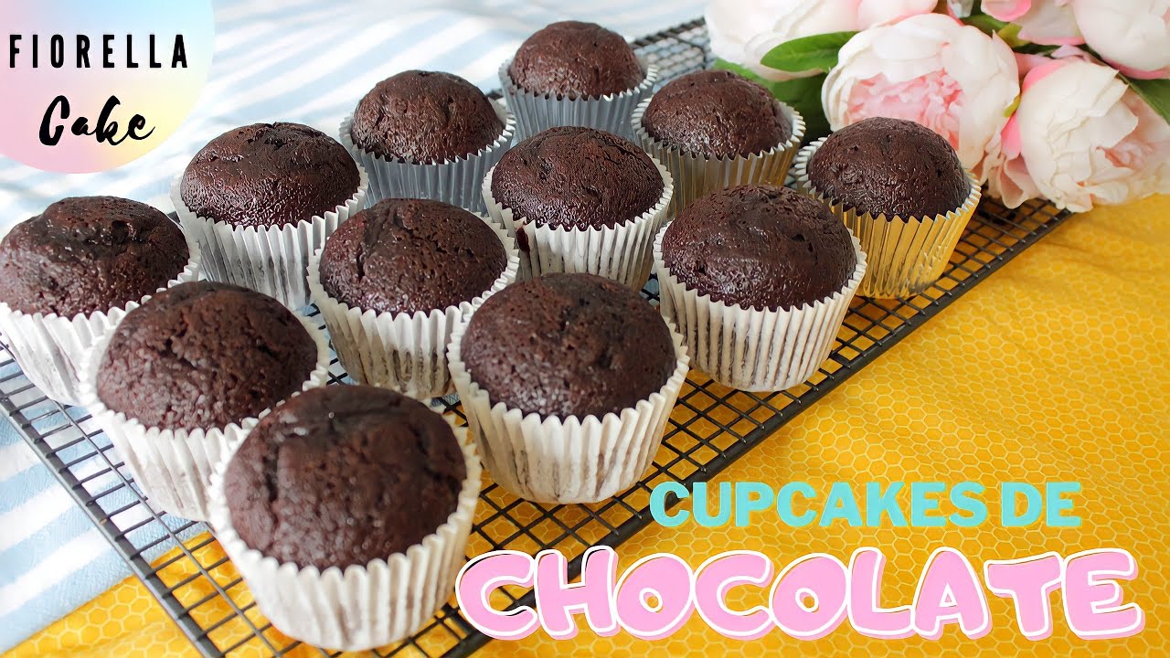 CUPCAKES DE CHOCOLATE PERFECTOS | Fiorella Cake