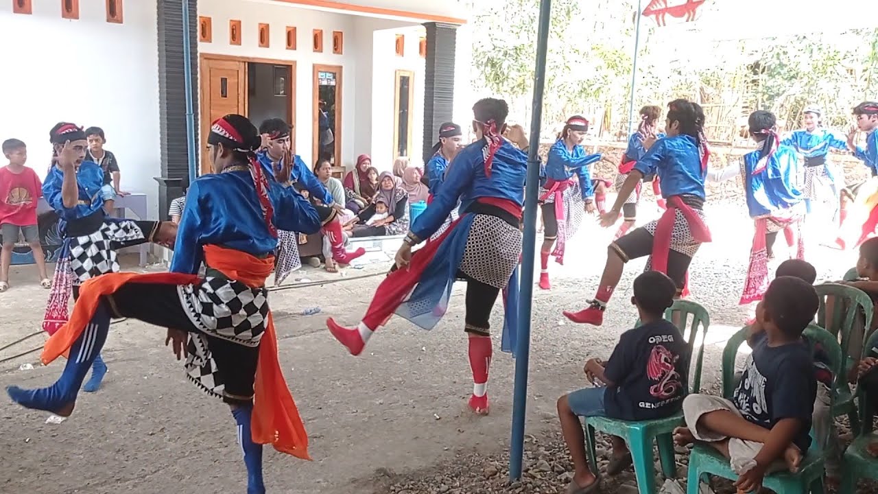 Bendrong Kulon Ebeg Sri Manunggal Sejati Live Di Genggong Susukan