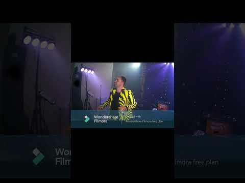 Vídeo: Cantante masculino