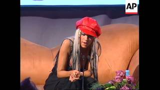 Christina Aguilera Press Conference (B)