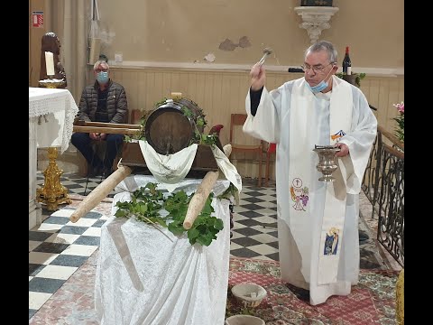 Vidéo: Comment Se Passe Le Festival Du Vin De Sang De Taureau à Eger?