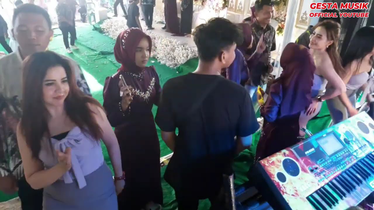 Gesta Musik Live Kucingan Salahmu Sendiri Artist. Dwi, Eka \u0026 Dinda Arr. Yunus Vj. Agus Vs Rangga