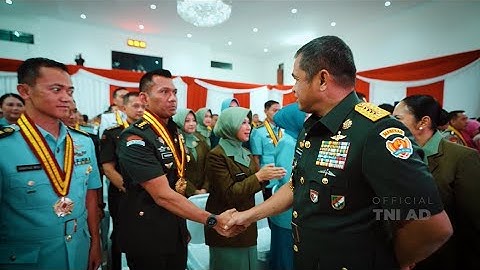 Upacara Penutupan Pendidikan Reguler LIII Sesko TNI Ta. 2025