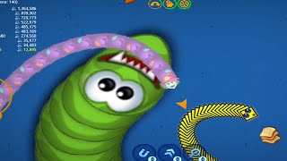 Worms zone.io pro Attacking skill Gameplay | Snake Game | Slither Snake screenshot 5