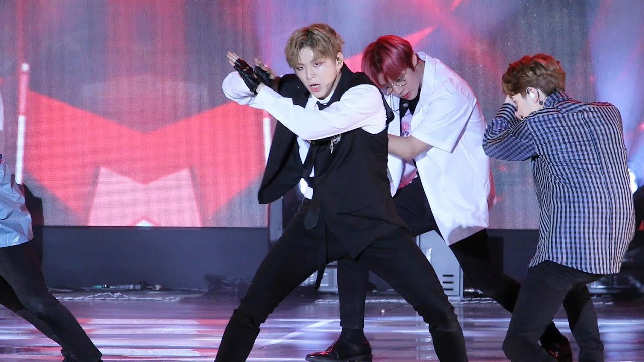 180723 강다니엘(Kang Daniel) Full ver. (켜줘 + 활활 + 에너제틱) 워너원(Wanna One) [2018 USF] 4K 직캠 by 비몽