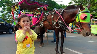 Balita Lucu Salsa Naik Delman Istimewa di Alun Alun Rangkasbitung