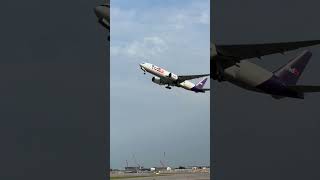 Plane spotting at Changi’s airside! ✈️❤️