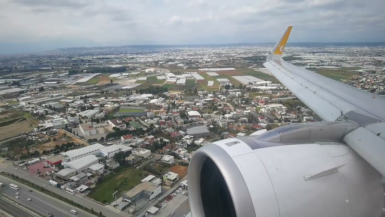 Pegasus Airlines A320neo landing in Antalya