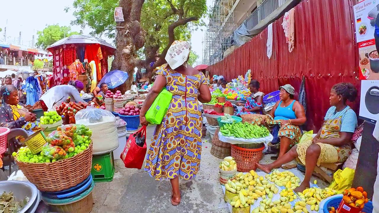 TRADITIONAL FOOD MARKET SHOPPING IN GHANA AGBOBLOSHIE, AFRICA