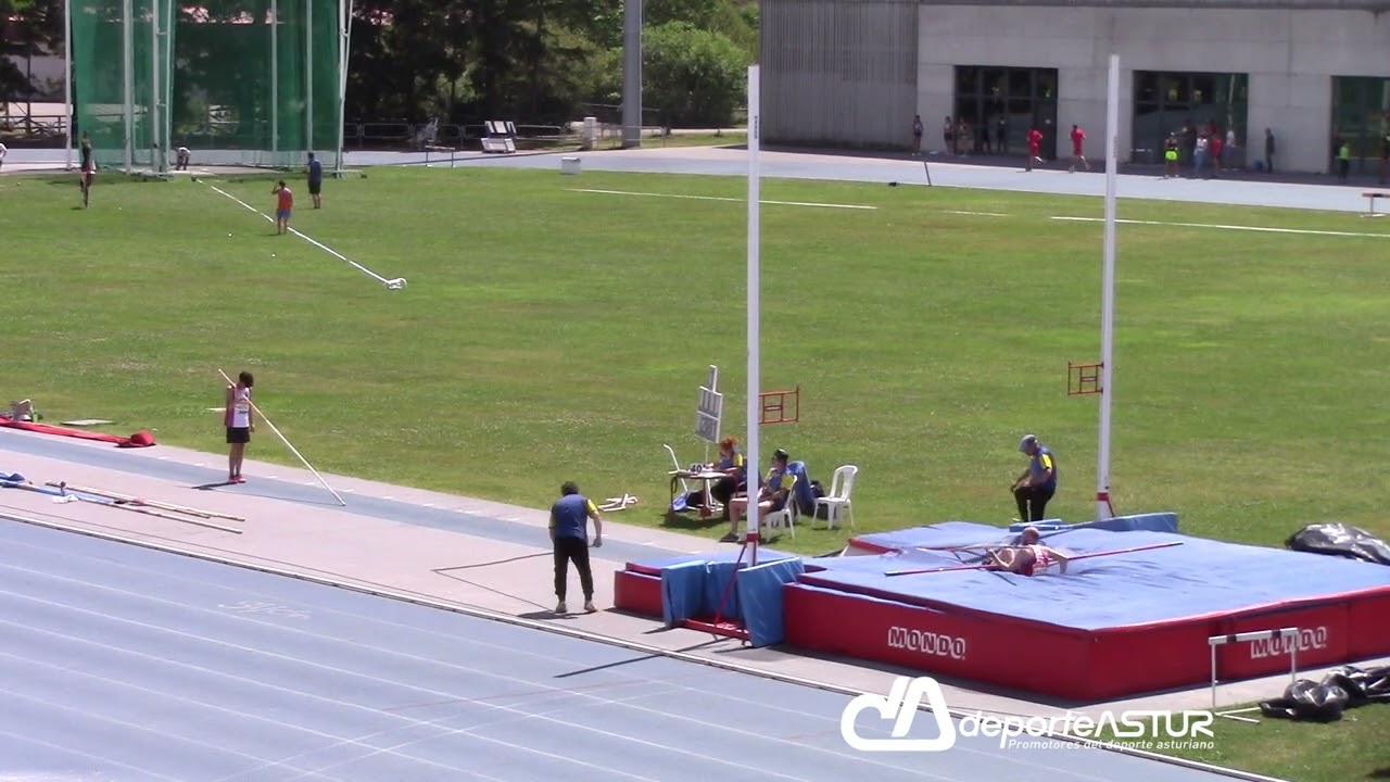 12,30 pértiga masculina  Campeonato de Asturias Absoluto atletismo 2022
