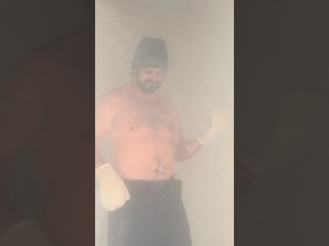 Guarda Got a little cryotherapy in today… am I doing this right? #shorts #cryotherapy su YouTube Guarda Got a little cryotherapy in today… am I doing this right? #shorts #cryotherapy su YouTube
